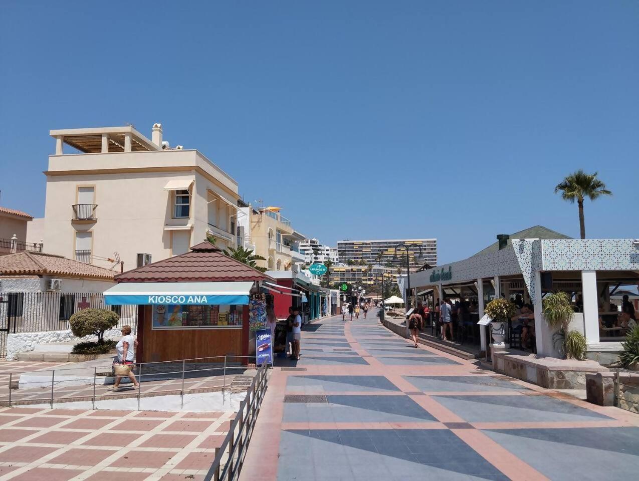 Apartamento Lidia Planta 2, La Carihuela 1ª Linea Playa, Vistas Mar, Buhardilla 1 Dormitorio, 40 M2, 1-3 Huesped, Terraza, Wifi Torremolinos Exterior foto